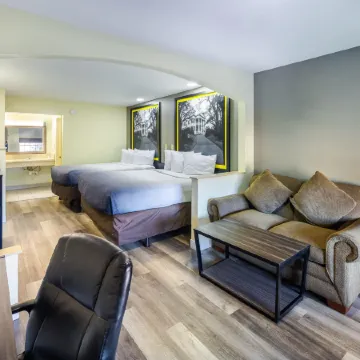 Super 8 by Wyndham Jackson MS