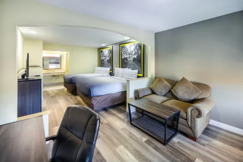 Super 8 by Wyndham Jackson MS