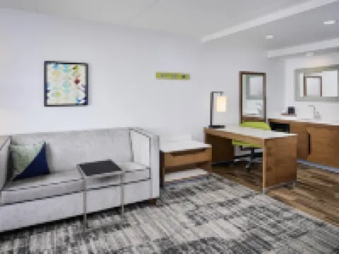 Hampton Inn and Suites by Hilton Windsor Hotels in Windsor