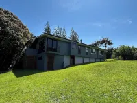Auwas Island Holiday Home Hotels in Burnt Pine