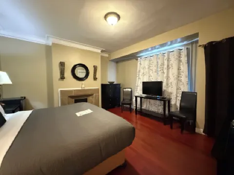 The Duckworth Inn Hotels in 