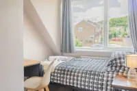 Spacious 4-bed House Guildford Free Parking - 4-Star