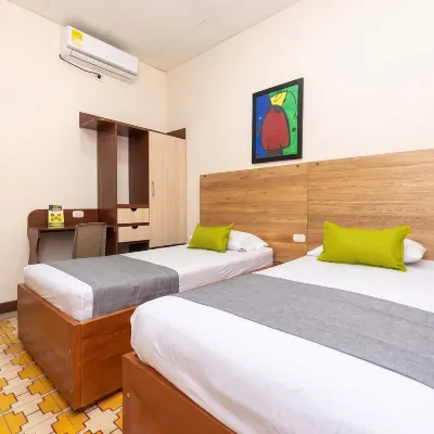 Hotel Skal Inn Hotels near Parque Alegra Centro Comercial