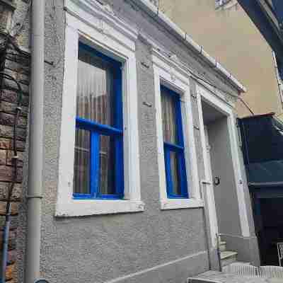 Historical House in Alsancak Hotel Exterior