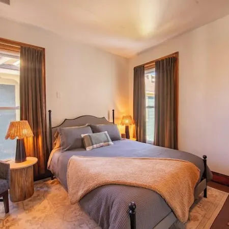 4-bedroom house in historic downtown Xenia w/WiFi, AC. Book your stay now!
