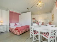 HEM Till Gården Boutique Hotel โรงแรมในเวสเตอร์โรส