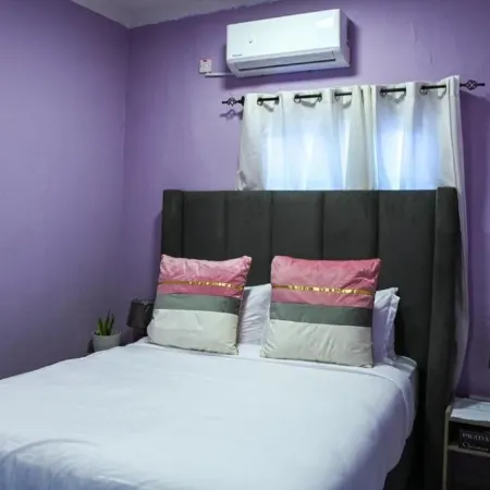 Luxe Residence Guest House