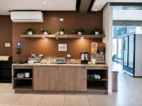Hotel Nuvo - breakfast
