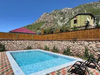 Guest House Mountine Paradise Hotels in Chimgan