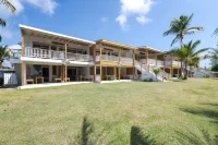 Surfers Bay Resort - พร้อมอาหารเช้า