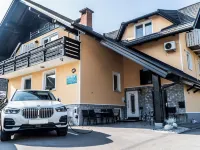 Rooms & Apartments Jana Hotels in Kranj
