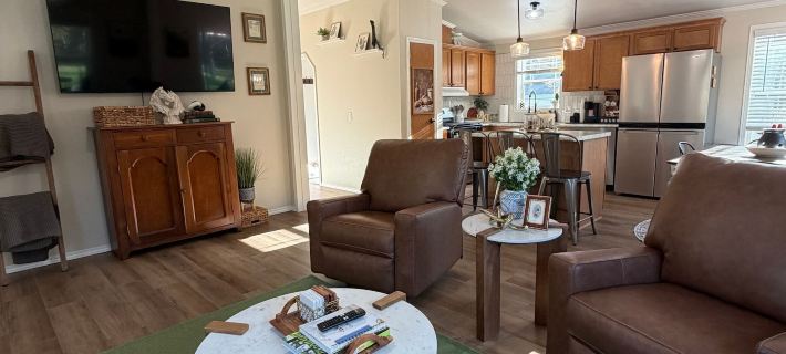 Stunning Pool House Between Lakewood and Mountain Hotels in Oconto County