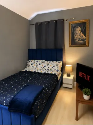Double room in the city centre perfect for contractors and fb fans - badewanne