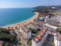 Apartamento familiar con piscina junto a la playa - Kitchen
