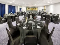 Mercure Cardiff - breakfast