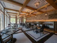 Camp Creek Inn Hotels in Seacrest