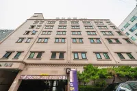 Vine Hotel
