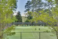 Sunroom & Deck! Golf Retreat in Keowee Key - balcony