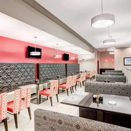 Holiday Inn & Suites LAFAYETTE NORTH by IHG