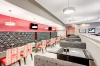 假日套房酒店-拉斐特北 - 早餐