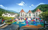 Gapyeong Allie Kids Pool Villa - ที่มีสปา