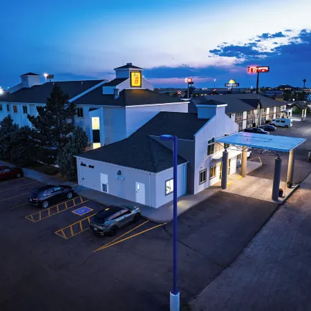 Super 8 by Wyndham Sidney NE