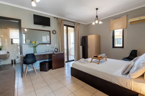 Villa Gereoudis Sea View Rooms Pool & Bar - Kolam Renang