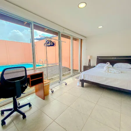 Casa familiar de playa, Condominio Malaga Bejuco