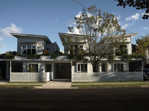 Rubus Residences, Berry - by Linnaeus Collection - Boutique