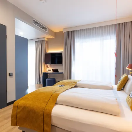 Holiday Inn - the niu, CLINK HAMBURG BARMBEK by IHG