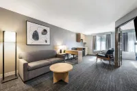Days Inn by Wyndham Thunder Bay North - parking