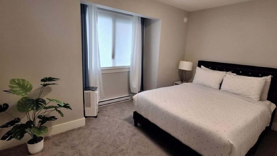 Happy Zone Suite - Sleeps 4. Complimentary Snacks & Drinks!