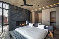Corniche Hirafu - 5-Star