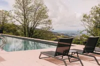 Estrela Serenity - Mountain Resort - 泳池