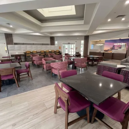 La Quinta Inn & Suites by Wyndham Jacksonville Butler Blvd