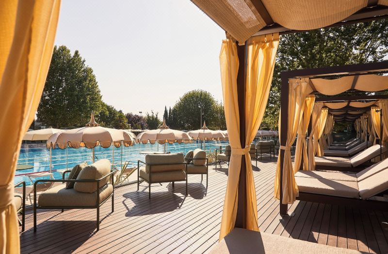 Living Place Hotel