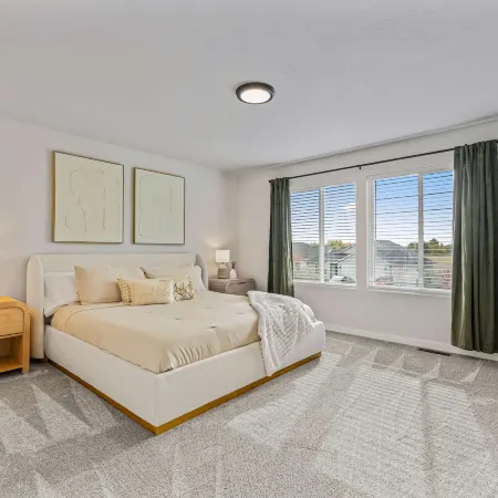Spacious 6BR Sleeps 22 with Playground, Basketball