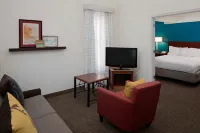 Residence Inn Louisville East - parking