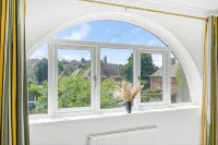 Villa Near Nottingham Hospital w/ Gardens - ヴィラ