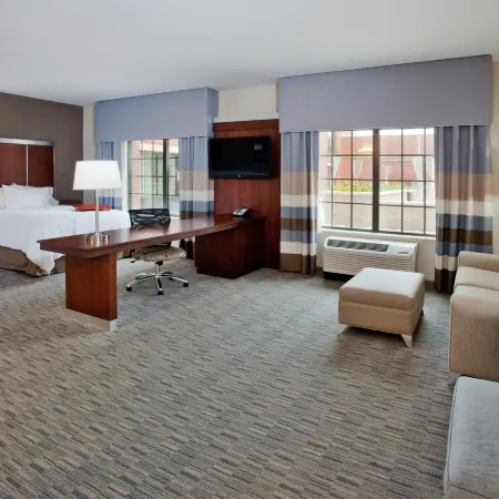Hampton Inn & Suites Chapel Hill-Carrboro/Downtown