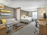 DoubleTree by Hilton Edmonton Downtown Hotels near Epcor Tower