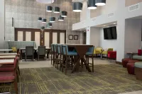 Hampton Inn & Suites by Hilton Dundee - parking