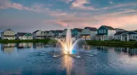 Landing Beautiful 2bd, Gym - Pools