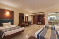 Shenbaga Hotel and Convention Centre - parking
