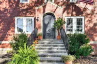 Walk to Constitution Beach: Mid-century Boston Gem - en bord de mer