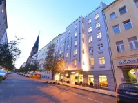 ADELANTE Boutique Hotel - Boutique