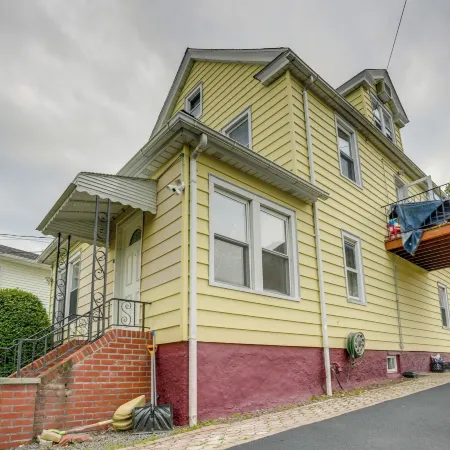 Near Shops & Transit to Nyc! Yonkers Apt