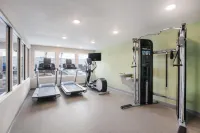 WoodSpring Suites Detroit Madison Heights - Kæledyr tilladt