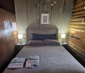 Log Cabin in the Field - 3-Star