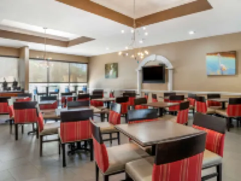 コンフォート イン & スイーツ マリアーナ I-10 ジャクソンのホテル